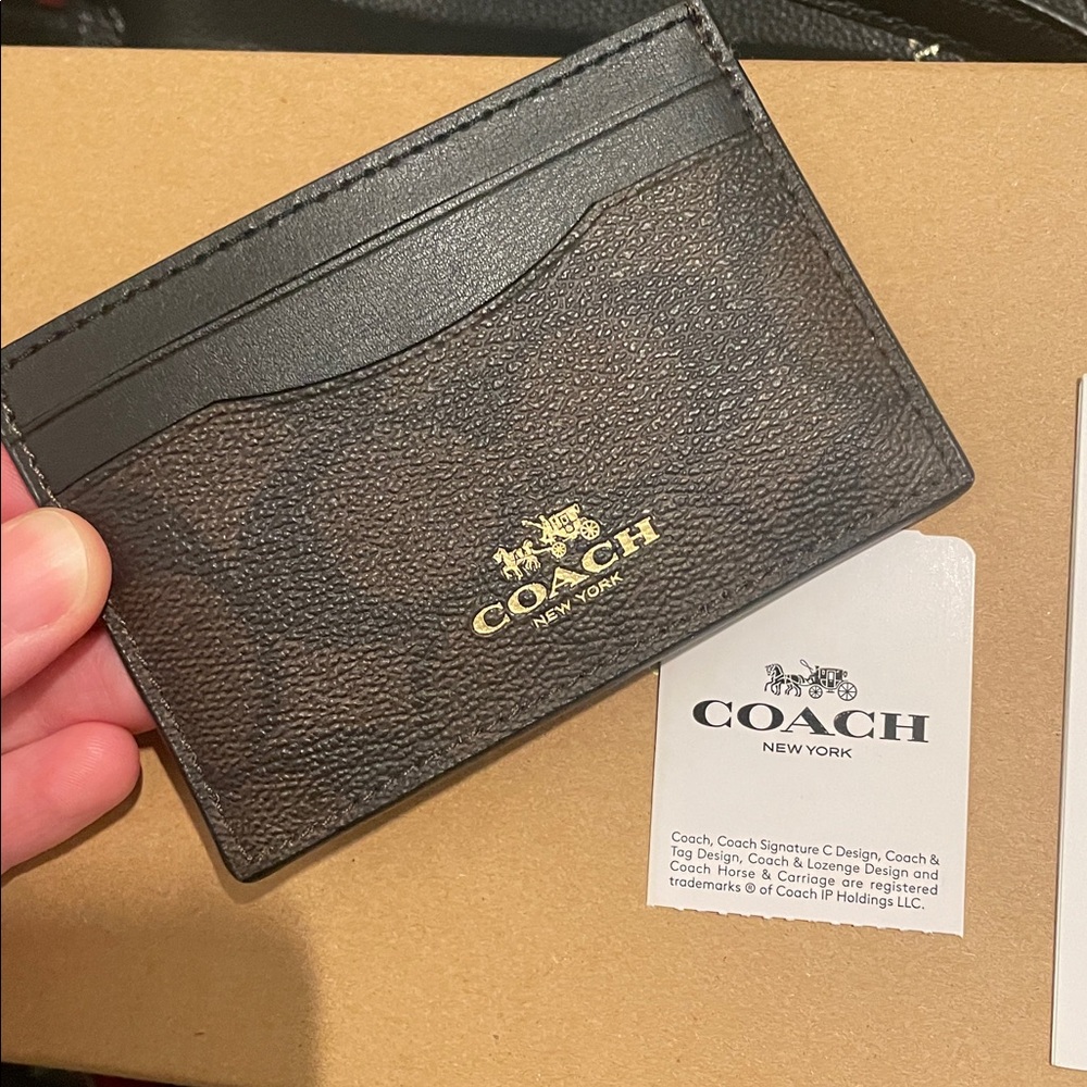 NEW Coach Signature Canvas Card Holder in Brown and Black - Picture 9 of 9